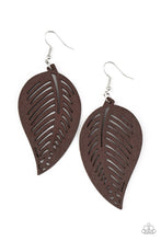 Laden Sie das Bild in den Galerie-Viewer, Tropical Foliage - Brown Earrings