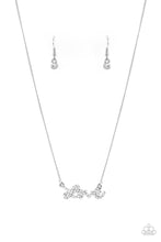 Laden Sie das Bild in den Galerie-Viewer, Head Over Heels In Love - White - SC Bling Boutique