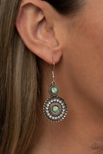 Laden Sie das Bild in den Galerie-Viewer, Opulent Outreach - Green - SC Bling Boutique