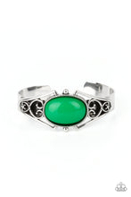 Load image into Gallery viewer, Springtime Trendsetter - Green - SC Bling Boutique