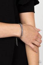 Cargar imagen en el visor de la galería, GLITZ AND GLIMMER - BLACK BRACELET