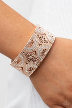 Cargar imagen en el visor de la galería, Wheeling and Dealing - Rose Gold
