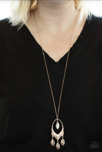 Laden Sie das Bild in den Galerie-Viewer, Royal Iridescence Rose Gold Necklace - SC Bling Boutique