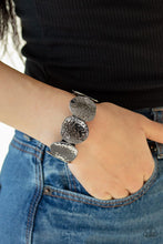 Cargar imagen en el visor de la galería, Treasure Cache-  Black Band Bracelet - SC Bling Boutique