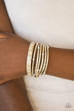 Load image into Gallery viewer, CATWALK It Off - Gold

Bracelet