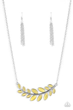 Laden Sie das Bild in den Galerie-Viewer, Frosted Foliage - Yellow Necklace - SC Bling Boutique