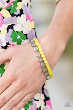 Cargar imagen en el visor de la galería, Dewy Dandelions Yellow Bracelet - SC Bling Boutique