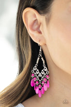 Laden Sie das Bild in den Galerie-Viewer, Shore Bait Pink Earring - SC Bling Boutique