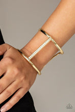 Laden Sie das Bild in den Galerie-Viewer, Diamond Deity Gold Bracelet - SC Bling Boutique