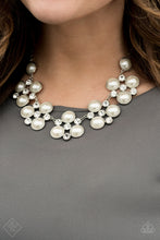 Laden Sie das Bild in den Galerie-Viewer, Night at the Symphony White Necklace - SC Bling Boutique