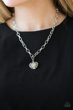 Cargar imagen en el visor de la galería, No Love Lost Green Necklace - SC Bling Boutique