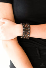 Cargar imagen en el visor de la galería, Nature Guide Brown Bracelet - SC Bling Boutique