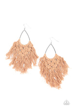 Laden Sie das Bild in den Galerie-Viewer, Oh MACRAME, Oh My Brown Earring - SC Bling Boutique