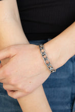 Laden Sie das Bild in den Galerie-Viewer, LINK Tank Silver Bracelet - SC Bling Boutique