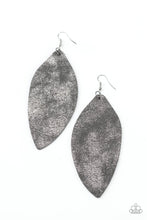 Laden Sie das Bild in den Galerie-Viewer, Serenely Smatter Silver Earring - SC Bling Boutique