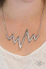 Laden Sie das Bild in den Galerie-Viewer, In A Heartbeat Silver Necklace - SC Bling Boutique