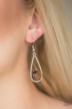 Laden Sie das Bild in den Galerie-Viewer, Over The Moon Brown Earring - SC Bling Boutique