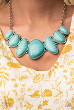 Laden Sie das Bild in den Galerie-Viewer, Primitive Blue Necklace - SC Bling Boutique