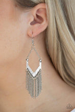 Cargar imagen en el visor de la galería, Unchained Fashion Silver Earring - SC Bling Boutique