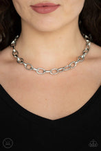 Laden Sie das Bild in den Galerie-Viewer, Urban Uplink Silver Necklace - SC Bling Boutique